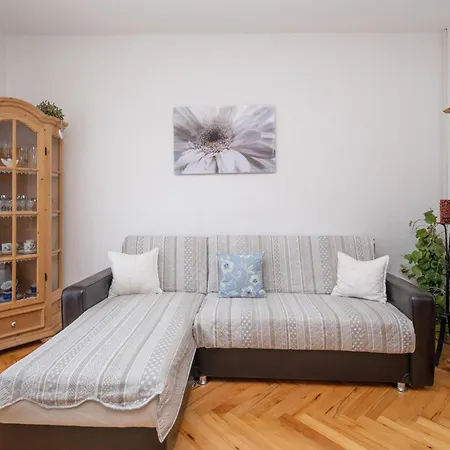 Amazing In With Wifi Apartman Novi Vinodolski